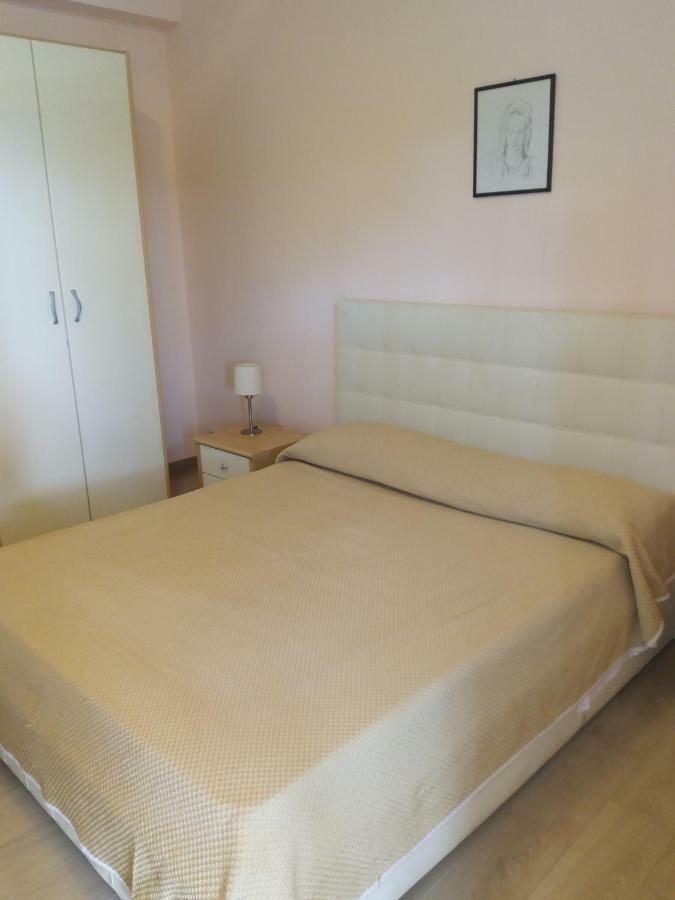 B&B Delia Трекастаньи Экстерьер фото
